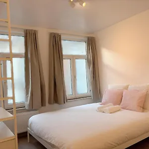 Benny's Centre Homestay Brussels